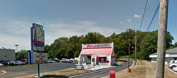 Hot n Now Hamburgers - Lansing - 5620 Cedar St